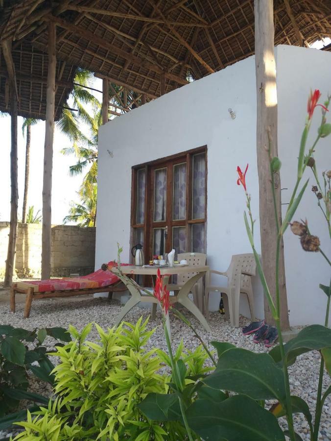 Malik Villa-Matemwe Bnb And Restaurant Eksteriør bilde